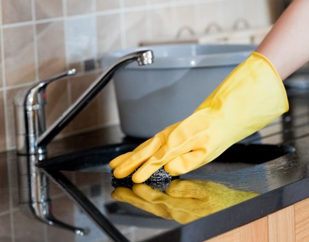 Illustration of essential website cookies supporting Cleaninghome browsing